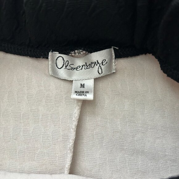 Olsenboye Medium White Textured Mini Skater Skirt - Picture 4 of 8